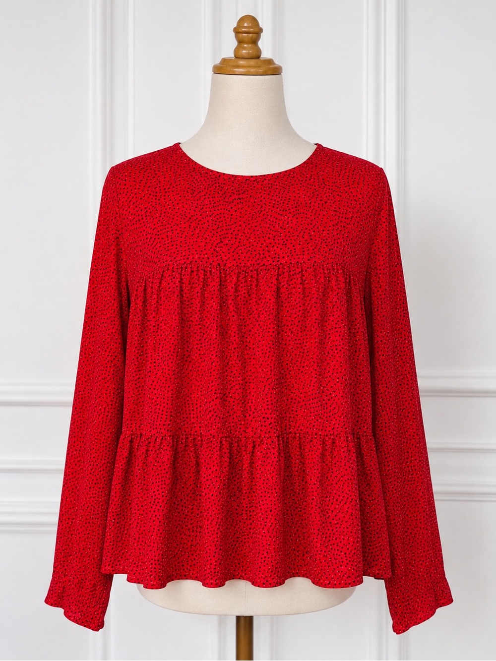 GAP Red and Black Textured Fabric top Sz Medium